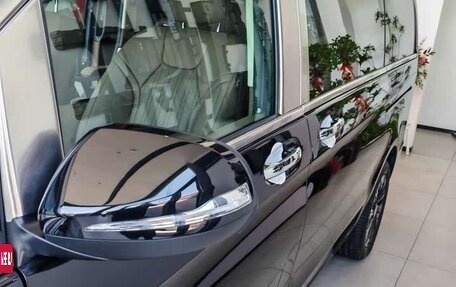 Mercedes-Benz V-Класс, 2025 год, 9 600 000 рублей, 6 фотография