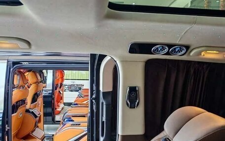 Mercedes-Benz V-Класс, 2025 год, 9 600 000 рублей, 28 фотография