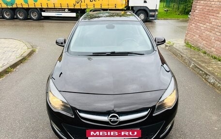 Opel Astra J, 2014 год, 865 000 рублей, 3 фотография