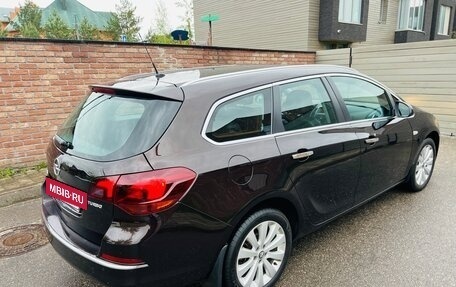Opel Astra J, 2014 год, 865 000 рублей, 5 фотография