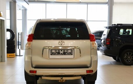 Toyota Land Cruiser Prado 150 рестайлинг 2, 2013 год, 3 700 000 рублей, 6 фотография