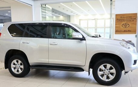 Toyota Land Cruiser Prado 150 рестайлинг 2, 2013 год, 3 700 000 рублей, 4 фотография