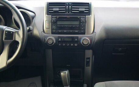 Toyota Land Cruiser Prado 150 рестайлинг 2, 2013 год, 3 700 000 рублей, 20 фотография