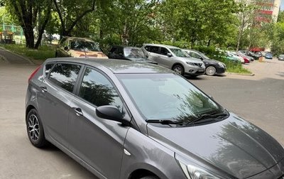 Hyundai Solaris II рестайлинг, 2013 год, 860 000 рублей, 1 фотография
