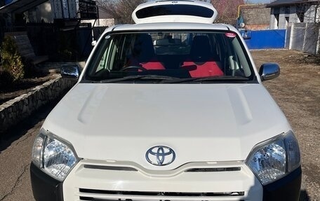 Toyota Probox I, 2017 год, 1 140 000 рублей, 1 фотография