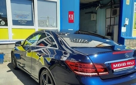 Mercedes-Benz E-Класс, 2016 год, 2 500 000 рублей, 3 фотография