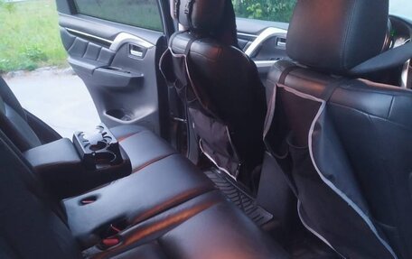 Mitsubishi Pajero Sport III рестайлинг, 2017 год, 3 050 000 рублей, 4 фотография