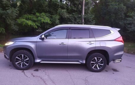 Mitsubishi Pajero Sport III рестайлинг, 2017 год, 3 050 000 рублей, 17 фотография