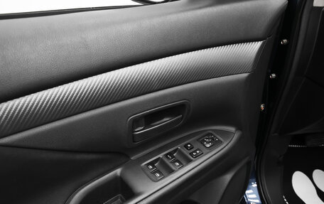 Mitsubishi Outlander III рестайлинг 3, 2018 год, 1 780 999 рублей, 14 фотография