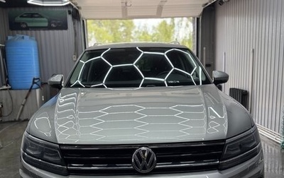 Volkswagen Tiguan II, 2018 год, 2 215 000 рублей, 1 фотография