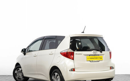 Toyota Ractis II, 2011 год, 899 000 рублей, 7 фотография