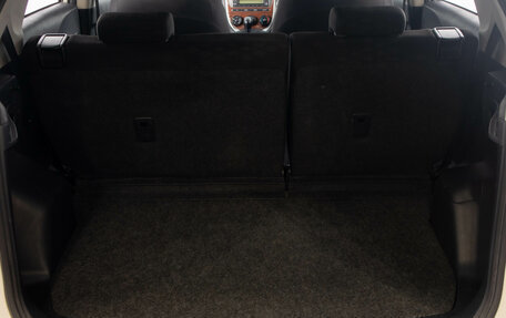 Toyota Ractis II, 2011 год, 899 000 рублей, 23 фотография