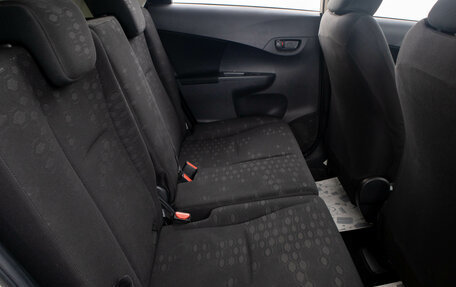 Toyota Ractis II, 2011 год, 899 000 рублей, 22 фотография