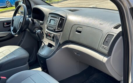 Hyundai H-1 II рестайлинг, 2016 год, 2 100 000 рублей, 10 фотография