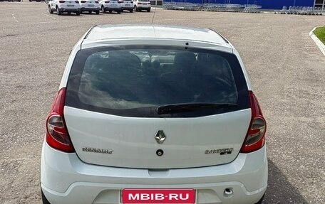 Renault Sandero I, 2012 год, 450 000 рублей, 1 фотография