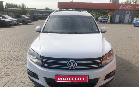 Volkswagen Tiguan I, 2011 год, 1 100 000 рублей, 1 фотография
