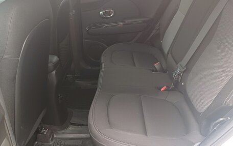KIA Soul II рестайлинг, 2018 год, 1 429 000 рублей, 23 фотография