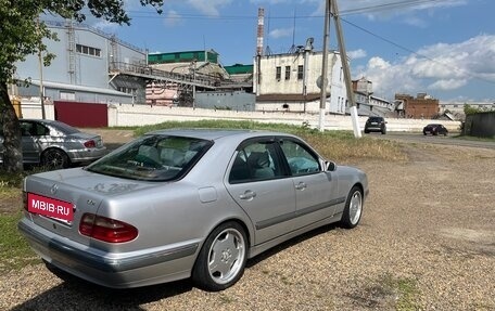 Mercedes-Benz E-Класс, 2001 год, 1 500 000 рублей, 4 фотография