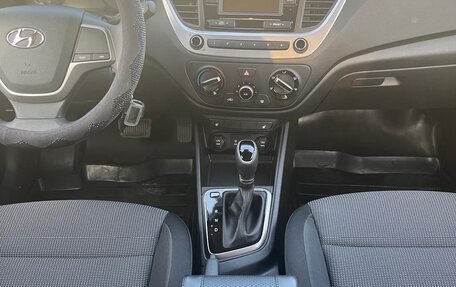 Hyundai Solaris II рестайлинг, 2018 год, 1 680 000 рублей, 4 фотография