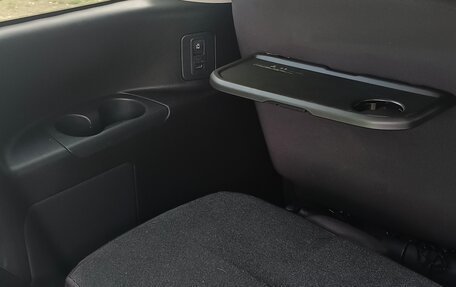 Nissan Serena IV, 2017 год, 1 820 000 рублей, 23 фотография
