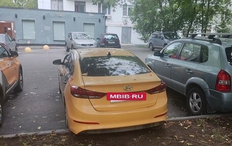 Hyundai Elantra VI рестайлинг, 2017 год, 650 000 рублей, 2 фотография
