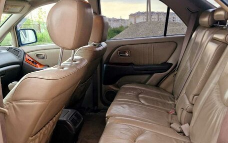Lexus RX IV рестайлинг, 2002 год, 820 000 рублей, 6 фотография