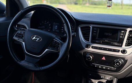Hyundai Solaris II рестайлинг, 2019 год, 1 180 000 рублей, 3 фотография
