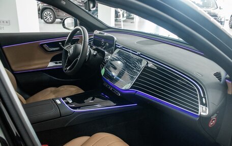 Mercedes-Benz E-Класс, 2024 год, 8 198 000 рублей, 18 фотография