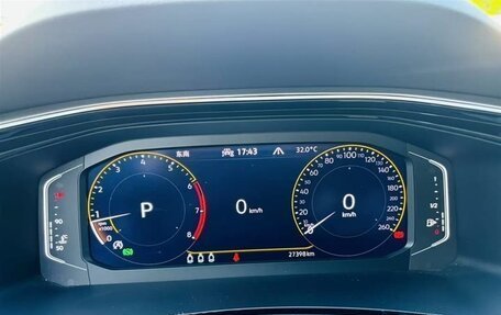Volkswagen Touareg III, 2022 год, 4 215 000 рублей, 4 фотография