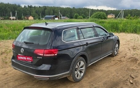 Volkswagen Passat B8 рестайлинг, 2019 год, 2 720 000 рублей, 2 фотография