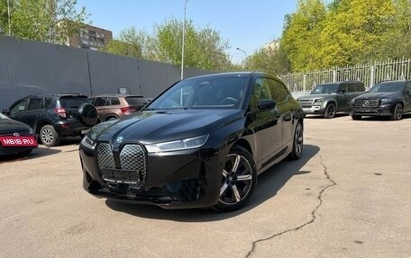 BMW iX, 2023 год, 5 900 000 рублей, 3 фотография