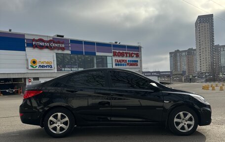 Hyundai Solaris II рестайлинг, 2013 год, 780 000 рублей, 3 фотография