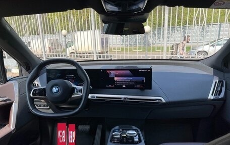 BMW iX, 2023 год, 5 900 000 рублей, 12 фотография