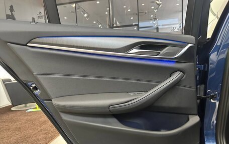 BMW 5 серия, 2021 год, 6 700 000 рублей, 26 фотография