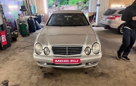 Mercedes-Benz CLK-Класс, 2001 год, 485 000 рублей, 2 фотография