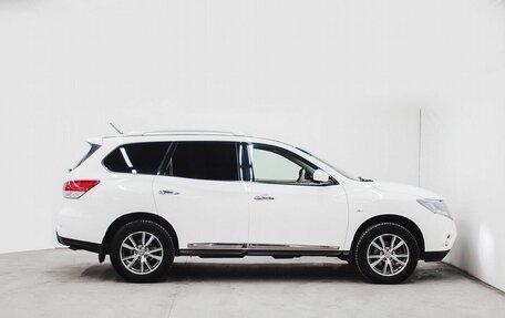 Nissan Pathfinder, 2015 год, 1 670 000 рублей, 5 фотография