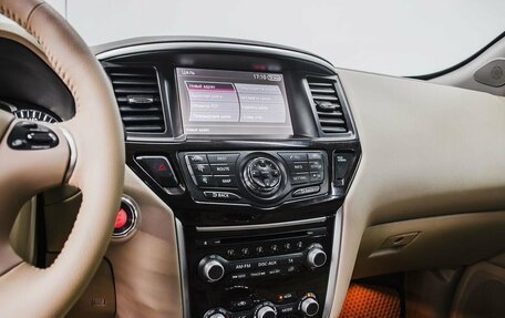 Nissan Pathfinder, 2015 год, 1 670 000 рублей, 21 фотография