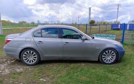 BMW 5 серия, 2004 год, 750 000 рублей, 3 фотография
