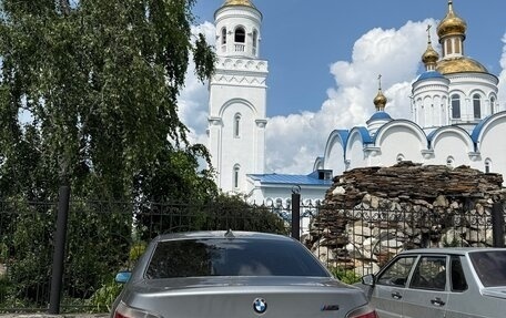 BMW 5 серия, 2004 год, 750 000 рублей, 10 фотография