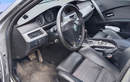 BMW 5 серия, 2004 год, 750 000 рублей, 8 фотография