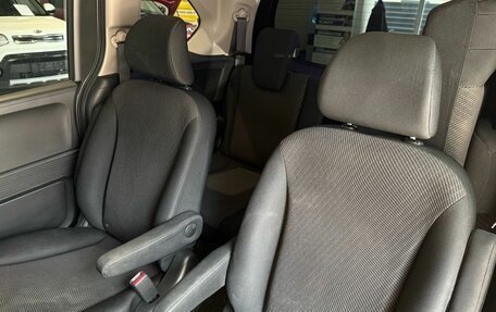 Honda Freed I, 2012 год, 1 050 000 рублей, 13 фотография