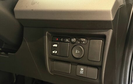 Honda Freed I, 2012 год, 1 050 000 рублей, 24 фотография