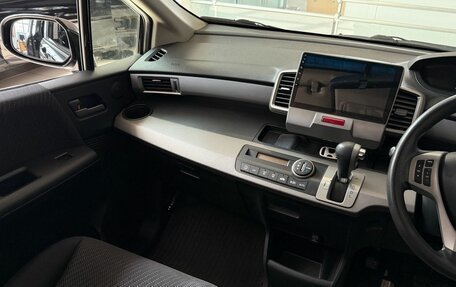 Honda Freed I, 2012 год, 1 050 000 рублей, 18 фотография