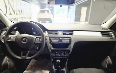 Skoda Rapid I, 2017 год, 980 000 рублей, 10 фотография