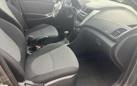 Hyundai Solaris II рестайлинг, 2012 год, 979 000 рублей, 20 фотография