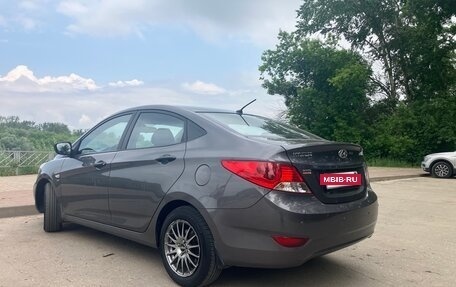 Hyundai Solaris II рестайлинг, 2012 год, 979 000 рублей, 12 фотография
