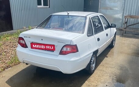 Daewoo Nexia I рестайлинг, 2015 год, 370 000 рублей, 3 фотография