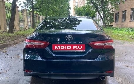 Toyota Camry, 2019 год, 2 650 000 рублей, 4 фотография
