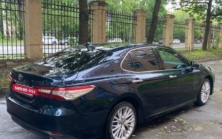 Toyota Camry, 2019 год, 2 650 000 рублей, 3 фотография