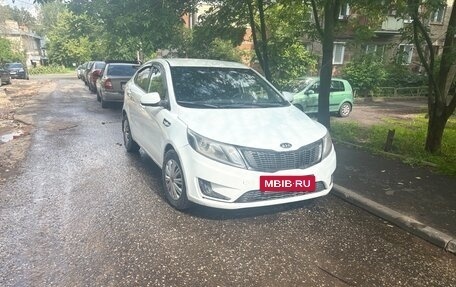KIA Rio III рестайлинг, 2012 год, 580 000 рублей, 2 фотография